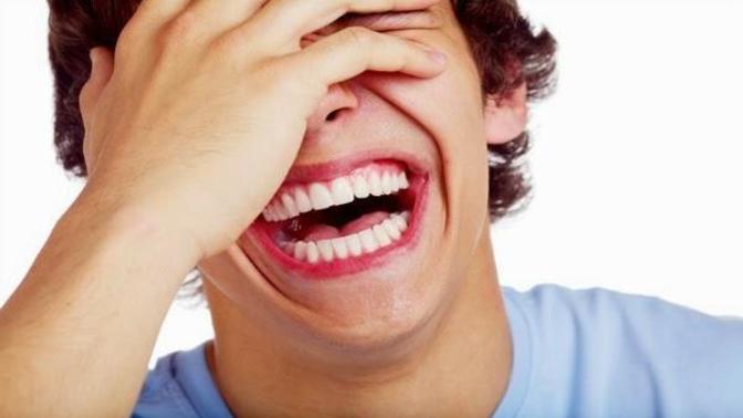 Hayatında delicesine gülünecek ciddi bir şeyler oldu mu?