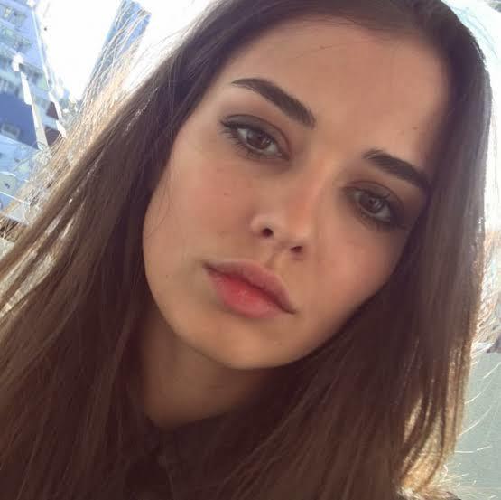 Alina Boz mu daha güzel Elif Aksu mu daha güzel ?