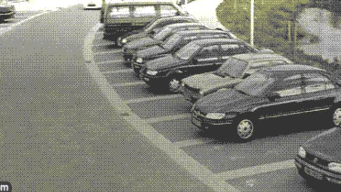 Araba park ederken, park etme şeklinizi beğenmeyip düzeltme takıntınız var mı?