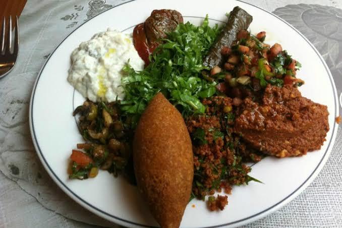 Size yemek ısmarlasam ne ısmarlardım söyleyeyim mi?