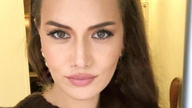 Fahriye Evcen'in güzelliği neden abartılıyor?