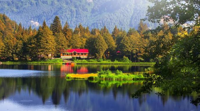 Tatil için Karadeniz yaylaları mı yoksa Akdeniz kumsalları mı tercih edilmeli, neden?