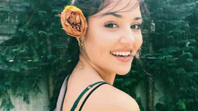 Hande Erçel'i nasıl buluyorsunuz?