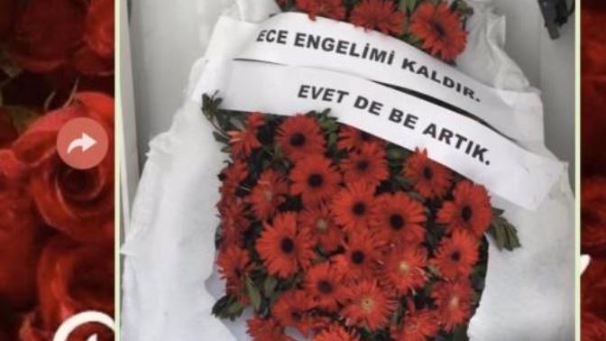 Manitaya engeli kaldırsın diye çelenk gönderdim acaba fazla mı abartı oldu?