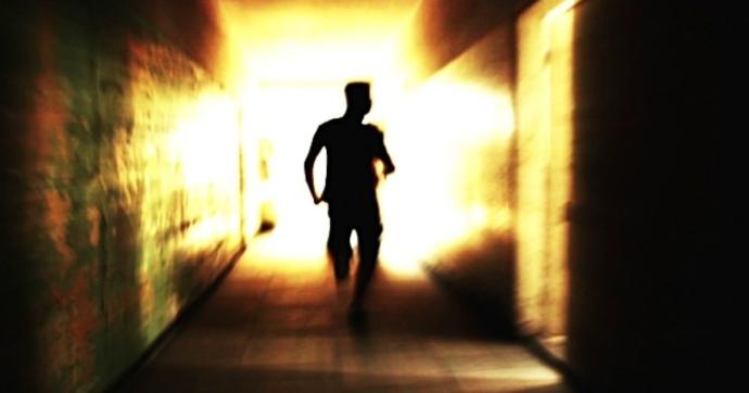 65 yaş üstü ve 20 yaş altı sevdiklerinizi evde nasıl tutuyorsunuz?