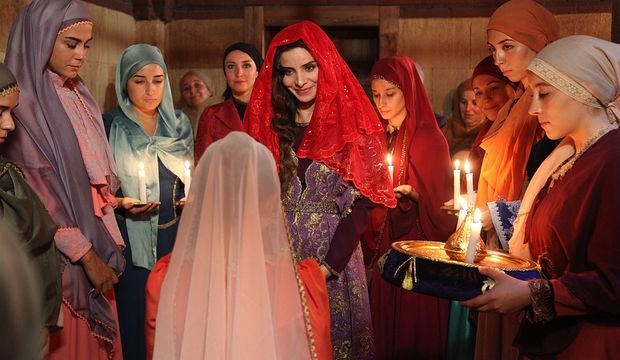 Kına gecesi masraflarını hangi taraf yapar?
