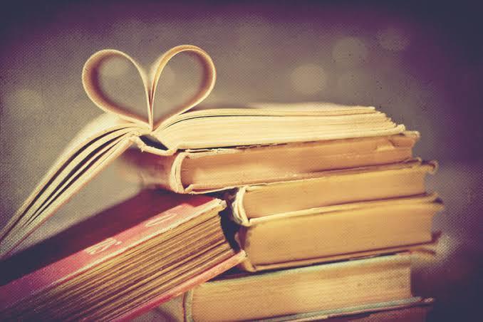 Okumak zorunda kaldığınız istemsiz bir şekilde bitirdiğiniz bir kitap oldu mu?
