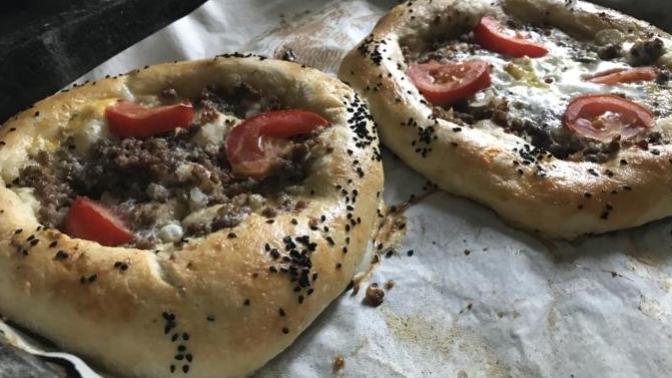 Karışık Pide Nasıl Yapılır?