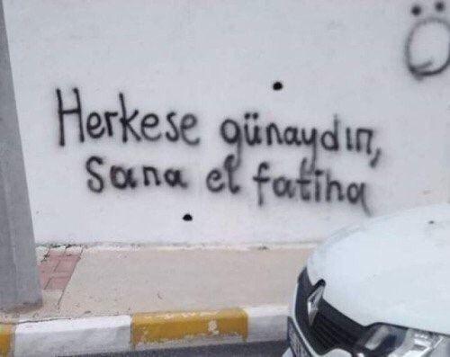 Mesajlarını geç gören ve geç yazan sevgili seni sinir eder mi?