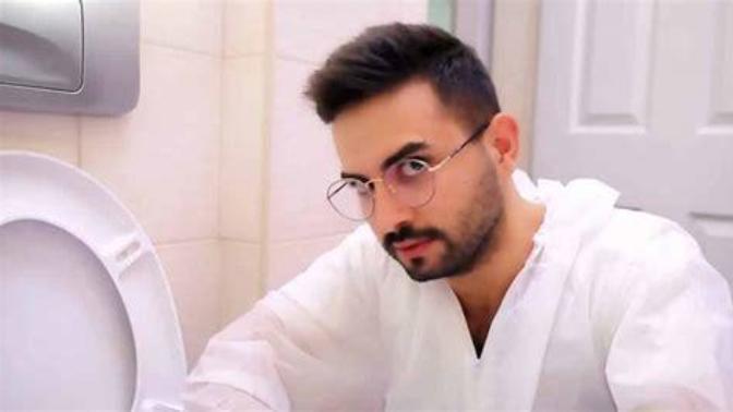 Kadir Ezildi çok yakışıklı değil mi?