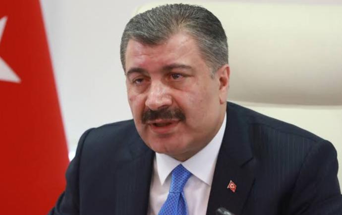 Ercüment Ovalı mı Fahrettin Koca mı Hangisini Daha Çok Seviyor ve Güveniyorsunuz?