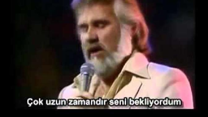Geceye unutamıyacağım soft bir şarkı bırakır mısın?