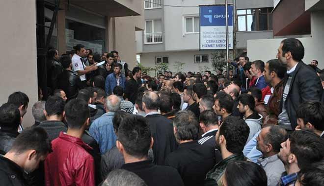 Türkiyede i̇şsizlik sorunu nasıl çözülür?