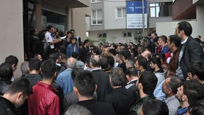 Türkiye'de i̇şsizlik sorunu nasıl çözülür?