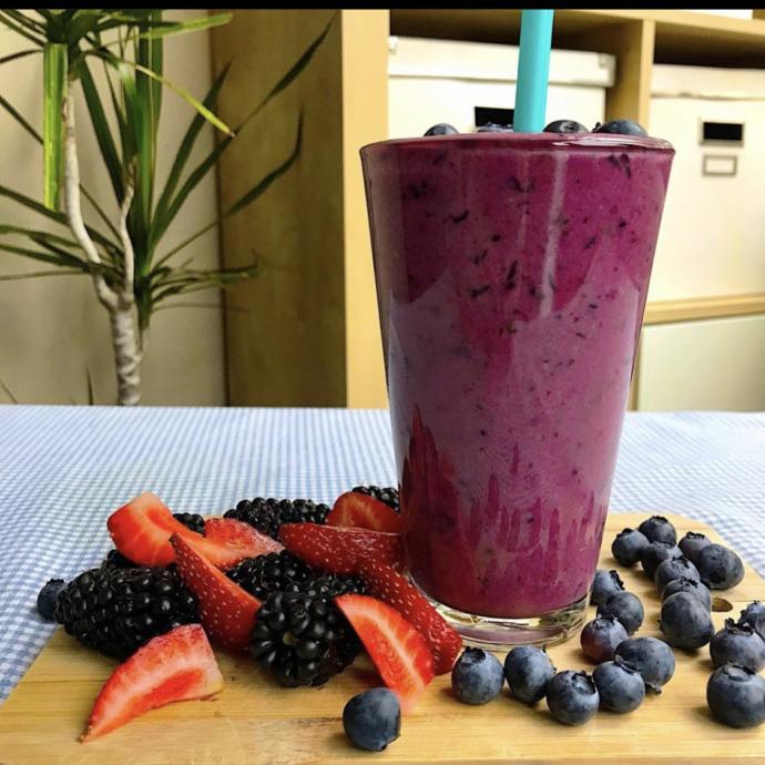 Orman meyveli smoothie
