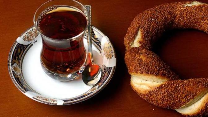 🍰🍪 Simitin yanına en çok hangi içeceği yakıştırırsınız?