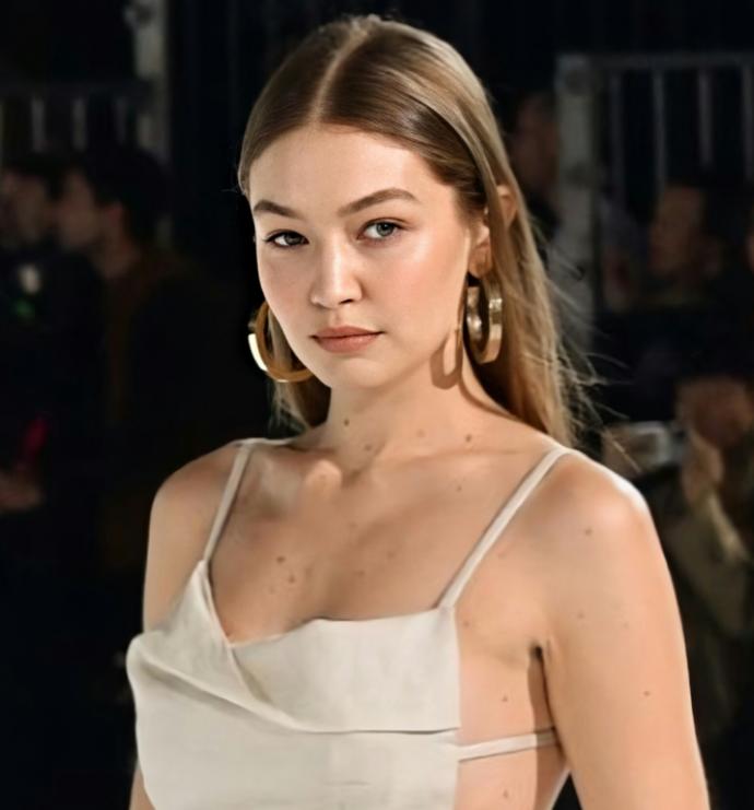 Hadise mi daha güzel , Gigi Hadid mi?