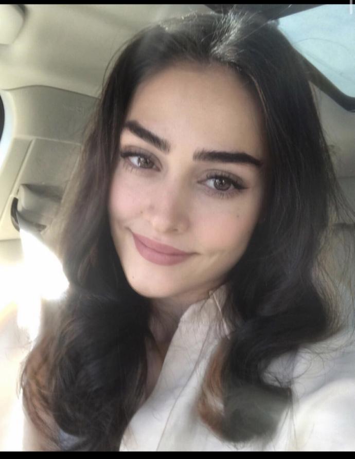 Esra Bilgiç sizce nasıl bence güzel?