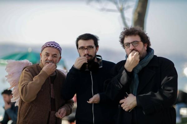 Sizce dedikoduyu erkekler mi kızlar mı daha çok sever?