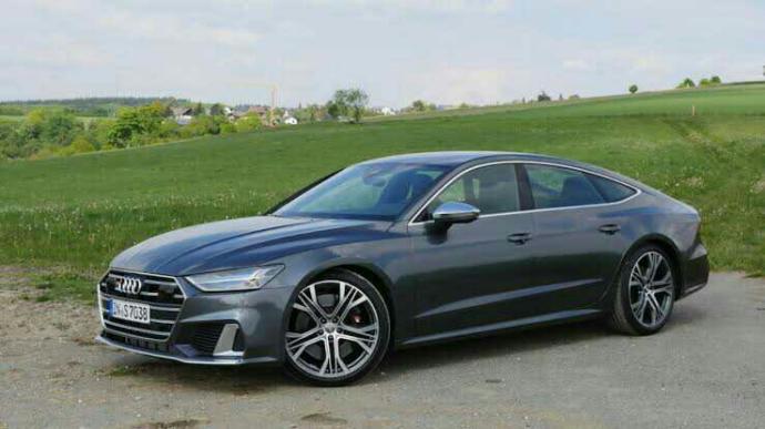 Merhabalar mercedes cle 350 mı yoksa audi a7 sizce hangisi?