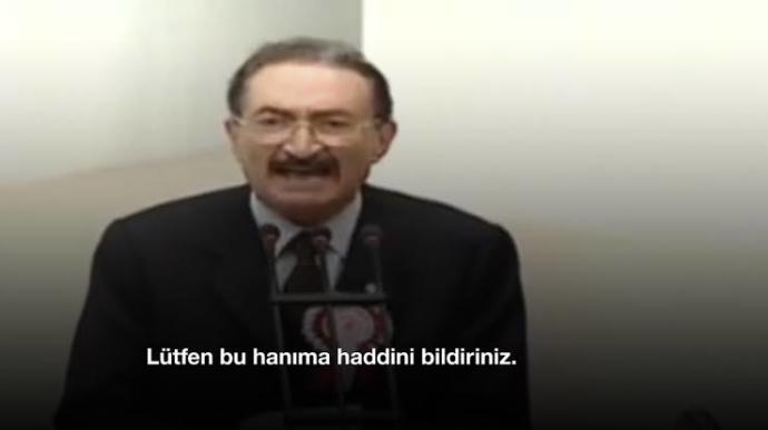 Bugün Türk siyasetinin önemli ismi Bülent Ecevit'in 95. doğum günü. Ecevit deyince aklınıza gelen ilk şey ne olur?