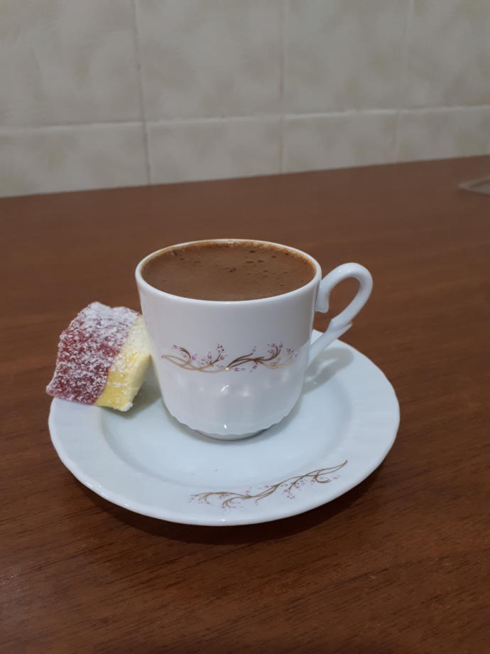 Eşinizin ismini dövme yaptırır mısınız ?