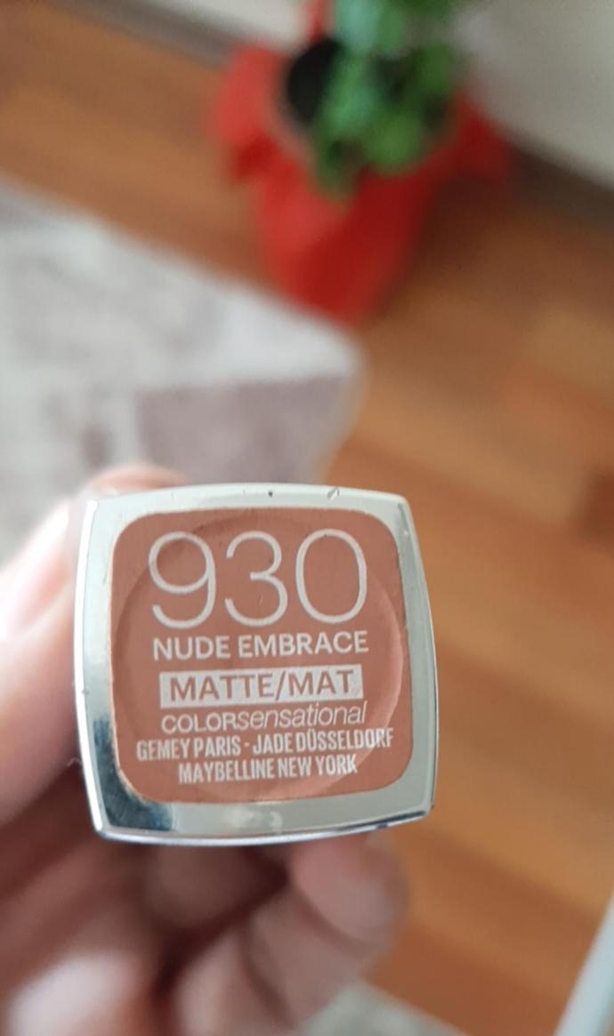 Maske takılsa bile o ruj illaki sürülecek mi😎?