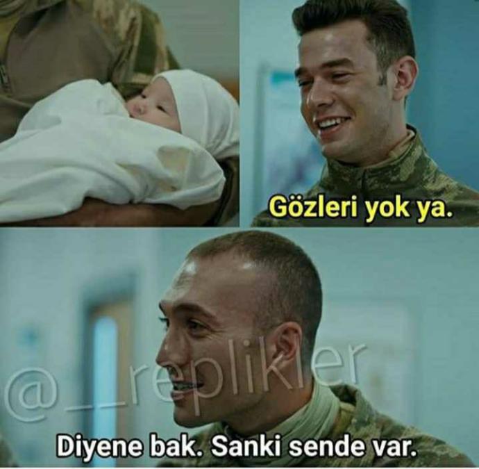 Gülünce gözlerin kısılması?