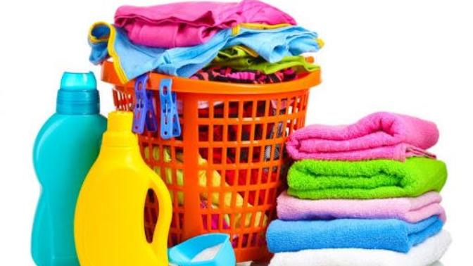 Renkli çamaşırların solmaması için ne yapılmalı?