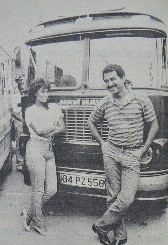 Hülya Avşar’ın gençliği sizce de çok güzel değil mi✨✨?