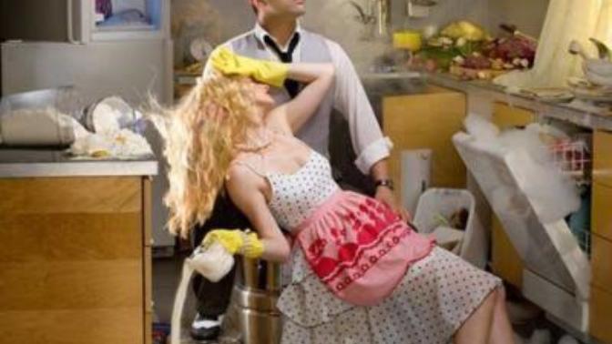 Erkekler çok güzel ama, beceriksiz bir kadınla evlenir mi? Kızlar Yakışıklı ama çalışmayı sevmeyen bir erkekle olur musunuz?