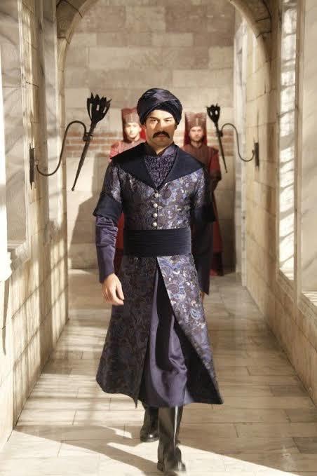 Google’a *isminiz*+apocaypse costume yazın çıkan ilk fotoğraf kıyamette giyeceğiniz sey?