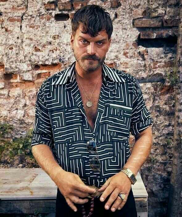 Flörtleştiğiniz kişinin maço tavırları sizi rahatsız eder mi?