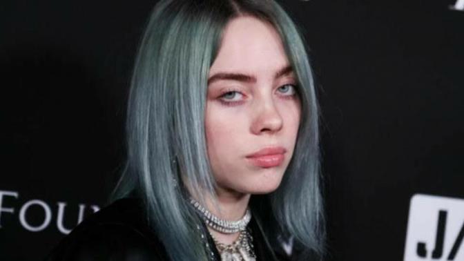 Billie Eilish ablamı çizdim , sizce nasıl olmuş?