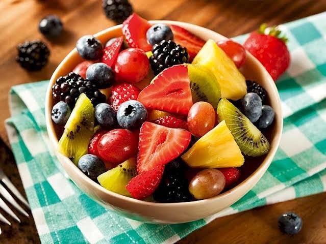 Meyve salatası nasıl yapılır?