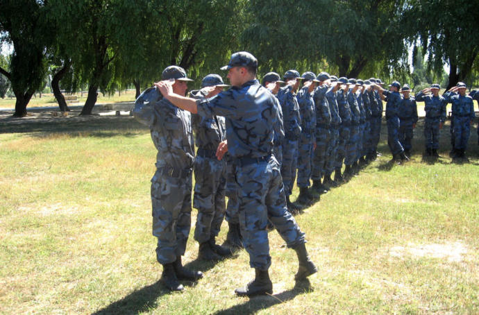 p-999 eğitici er ne demek?