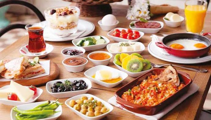 Pandemi yassakları bitti, serpme kahvaltı dönemi tekrar başladı! Serpme kahvaltı hakkında ne düşünüyorsunuz?