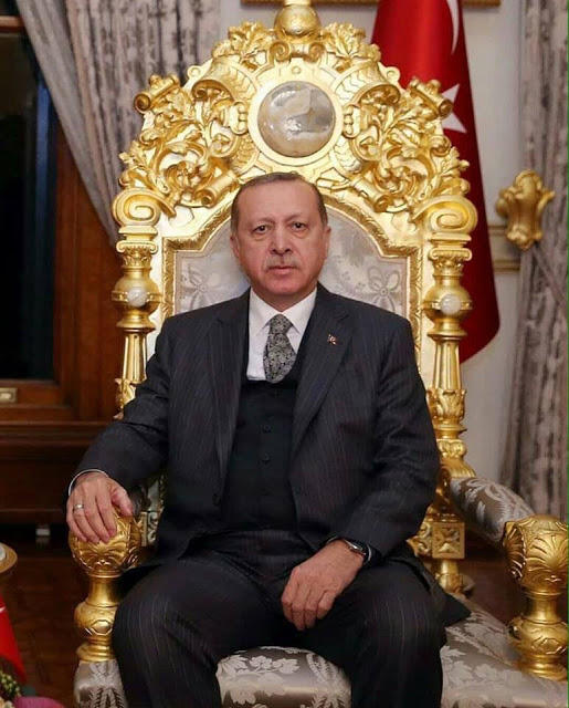 Sizce Türkiyede Angela Merkel gibi var mı?