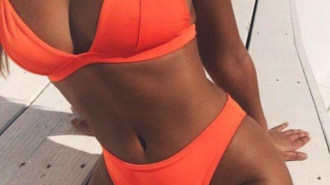 Baba yanında bikini ile güneşlenmek doğru mu?