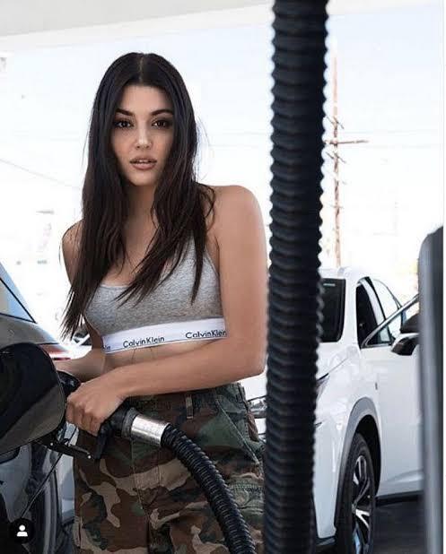 Hande Erçel mi Merve Boluğur mu?