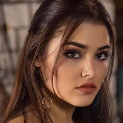 Hande Erçel mi Merve Boluğur mu?