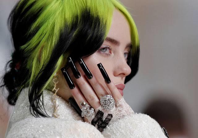 Billie Eilishi Seviyor Musunuz?