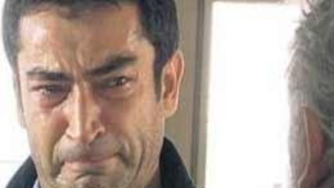 Sevgilimin random gülüş attığını gördüm , sizce ilişki mi tekrar gözden geçirmeli miyim?