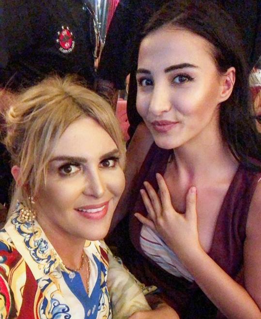 Selin Ciğerci nin trans olduğu aşikar değil mi?