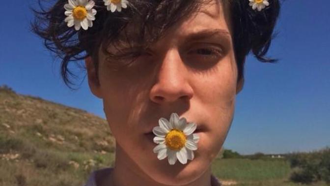 Soft boy mu? E-boy mu?