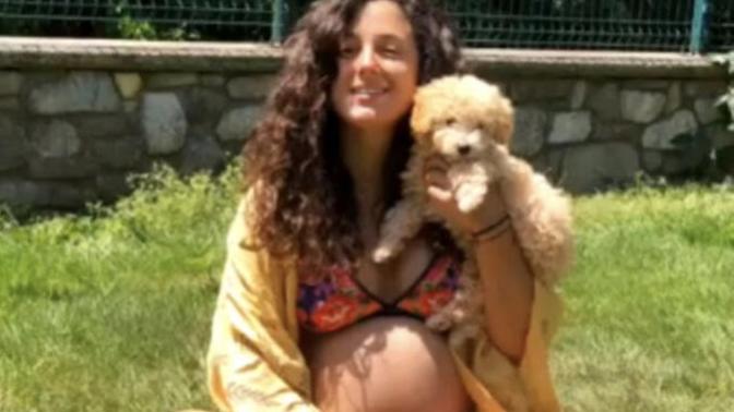 9 aylık Cansu Tosun'dan bikinili poz! Hamile kadınların bikini ile poz vermesi hakkında ne düşünüyorsunuz?