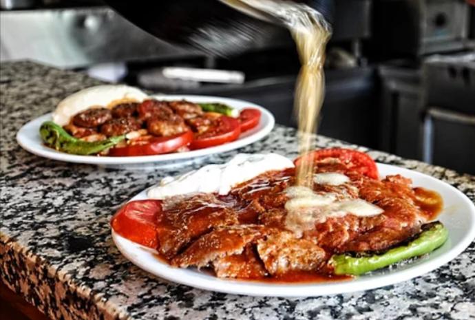 Etli ekmek mi, iskender mi?