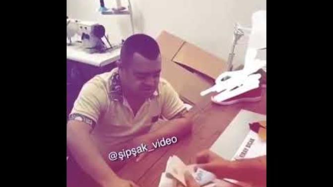 Arkadaşlar daha önce reddettiğim çocuk bana bu videoyu yolladı?