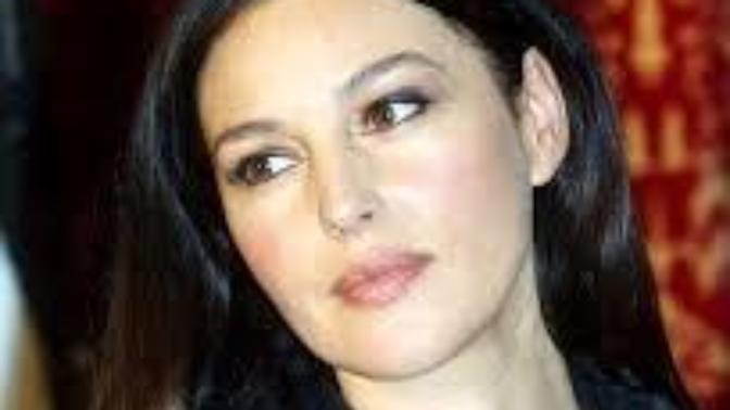 Nicole Kidman mı daha güzel? Monica Bellucci mi?