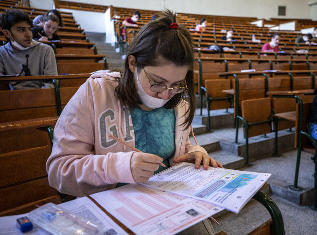 yks sınavı ertelenmeli mi